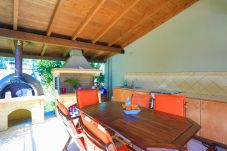 Villa Ambrosia | Een geschakelde villa met privé zwembad op Corfu, Griekenland